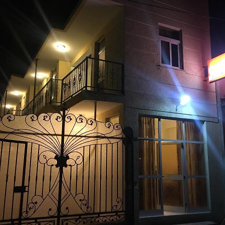 アジス・アベバ チアーズ ベッド＆ブレックファースト Bed & Breakfast エクステリア 写真